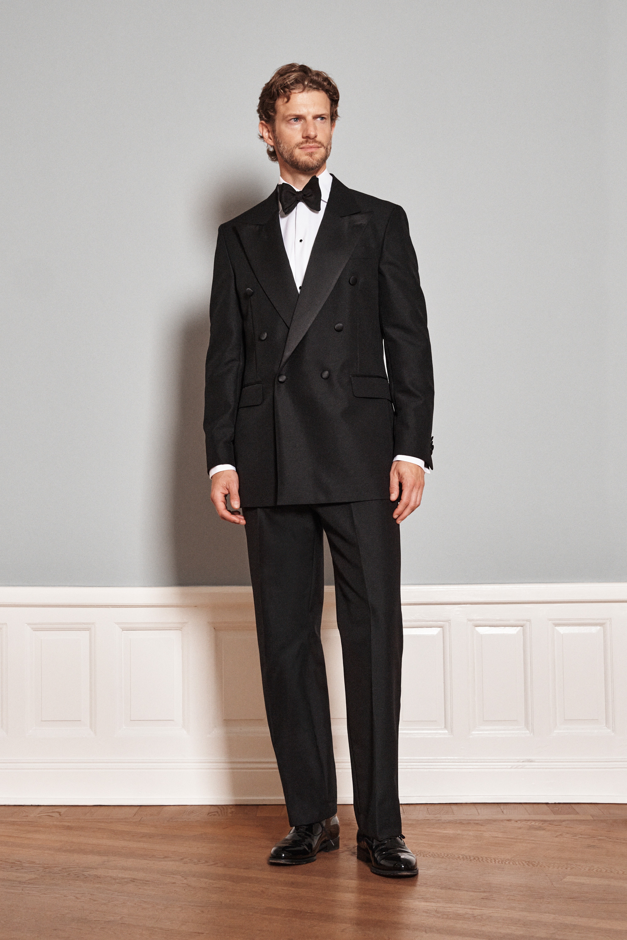 Oscar Jacobson - Regular Fit Dubbelknäppt Strukturerad Smokingkostym  - stl. 54 - Svart - Herr